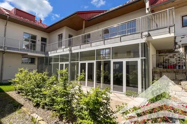 Helle Bürofläche mit 150 m² im DG in ruhiger Lage am Rittsteigerhof!