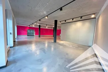 Gut sichtbare Geschäftsfläche an der Wienerstraße! Ideale Ausstellungsfläche!