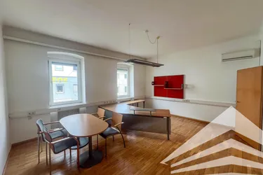 Günstige 55 m² Bürofläche in Urfahr zu vermieten! Gratis Umzugsmonat!