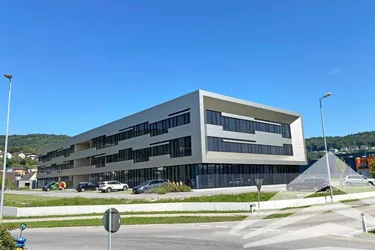 Perfekt aufgeteiltes Büro im modernen Steyregg Business Center an der B 3!