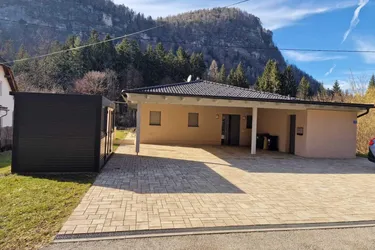 NEUER PREIS Neuwertiger Bungalow in Ebenthal: Ihr Traumhaus mit Terrasse und Solarenergie!