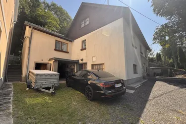 Vielseitig nutzbares Wohnhaus mit Ausbaupotenzial