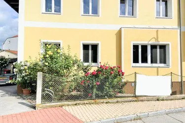 Expose [05975] Helle 2,5-Zimmer Wohnung im Zentrum von Berndorf!
