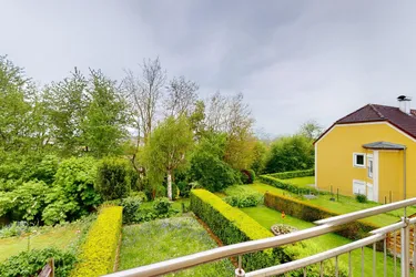 Expose Ein Zuhause zum Verlieben: Großzügiges Reihenhaus mit liebevollem Garten und bezauberndem Grünblick in Oed-Öhling!