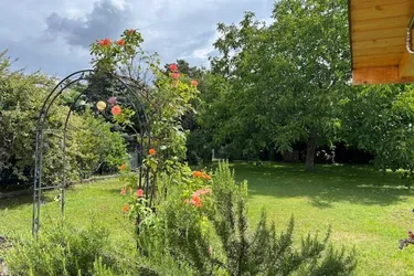 +++ RARITÄT: ABSOLUT RUHIGE GARTENIDYLLE ( alter Baumbestand ) Wohnhaus mit Wintergarten - Lebensqualität pur, modernes Bad und Küche +++