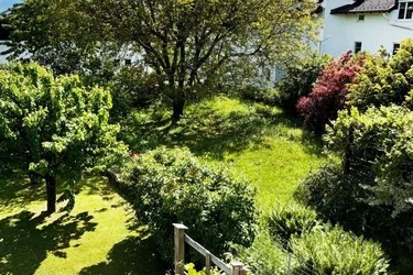 Ideal für Ihr Bauprojekt: Großzügiges Grundstück mit Altbestand in begehrter Lage von Rif bei Hallein