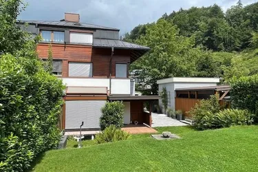 Salzburg Elsbethen: Attraktives, sonniges Eckreihenhaus ca. 98 qm Wohnfläche, 5 Zimmer, Terrasse, großer Garten, 2 Carports