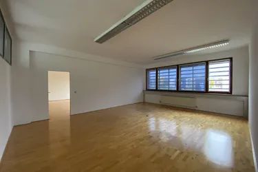 Expose Salzburg/Grödig: Büroräumlichkeiten zu vermieten