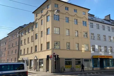 Anlage: Vermietetes Geschäftslokal in zentraler Lage