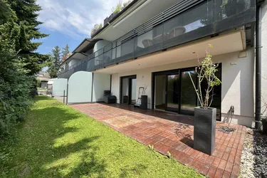 Fasangarten: Gemütliche 2-Zimmer-Wohnung mit kleinem Privatgarten