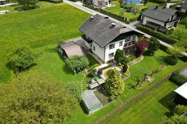CHARMANTES ZWEIFAMILIENHAUS inmitten der Kärntner Berg-Seenregion Feld am See und Bad Kleinkirchheim !
