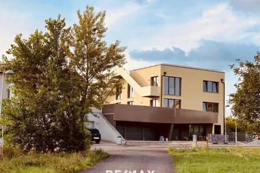 Expose Ideales Anlageobjekt! Außergewöhnliche, einzigartige, luxuriöse Terrassenwohnung