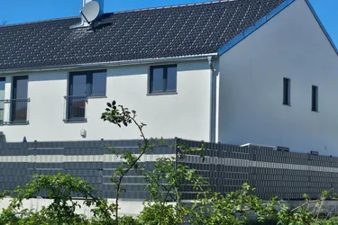 Ruhige Wohnung/ Büro aus Konkursmasse !