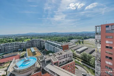 STARK REDUZIERTER KAUFPREIS+ Solche Angebote sind selten+++Westausrichtung mit AbendSonne &amp; AbendRot ++Moderne 4-Zimmer bzw. 3-Zimmer Neubauwohnung++Der perfekte Start für Paare oder junge Familien.