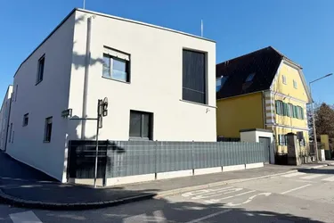 Traumhafte 3 Zi. Wohnung mit Garten in St. Peter
