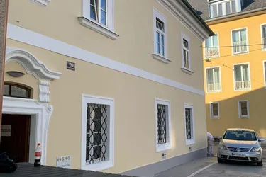Anlageobjekt mit Potential: Historisches Stadthaus im Stadtzentrum von Wiener Neustadt