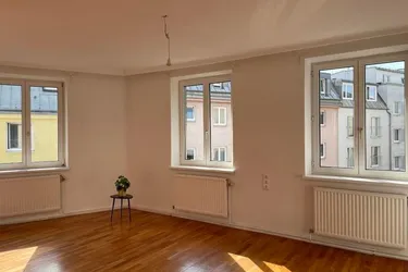 Super Anlegerwohnung, 2-Zimmer, zentral begehbar, nahe Meidilinger Bahnhof