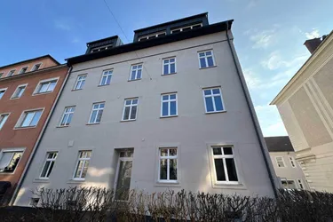 Verkauf einer Erstbezug 3-Zimmerwohnung Top 2 nach Generalsanierung