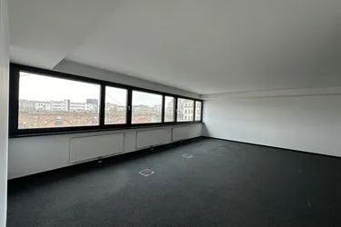 Büro in Oberdöbling mit insgesamt 121 m2 Nutzfläche im 3. Obergeschoss,