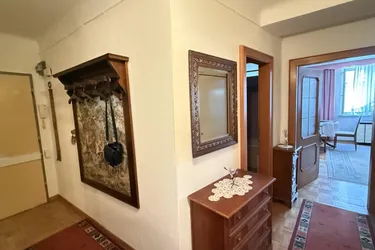 Schickes STUDIO (Ein-Zimmer-Wohnung mit Schlafnische und separater Küche) *nahe der U3-Station!