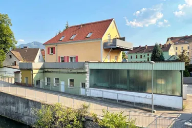 gemischt genutztes Mietzinshaus mit 5 Wohneinheiten in Bestlage / 2 Hallen / IMS Immobilien KG / Leoben