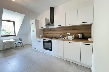 Neusanierte 2-Zimmer-Mietwohnung | IMS IMMOBILIEN KG