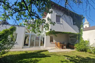 Einfamilienhaus in Gainfarn!