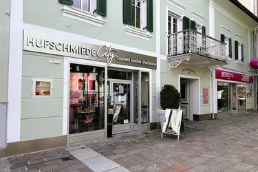 Attraktive Geschäftsfläche im Herzen von Schladming zu vermieten, AAA-Lage am Hautplatz