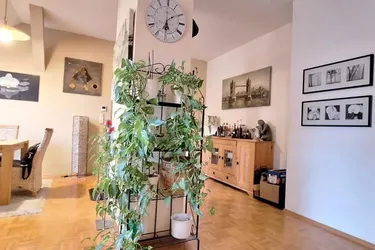 WOHNUNG EIGENTUM ALLES AUSSER GEWÖHNLICH!