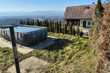 Kellerstöckl mit Weingarten inmitten der Sausaler Weinberge in traumhafter Aussichtslage