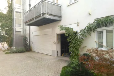 Exklusive Parkmöglichkeiten in zentraler Lage - Duplex Garage in 1070 Wien zu vermieten ++ Gehminuten von U6 Thaliastraße entfernt !!