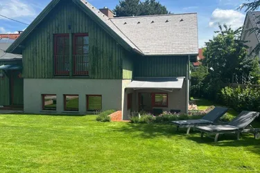 Einfamilienhaus mit 3 Zimmer Vollmöbliert in unmittelbarer Nähe zu alten Donau mit gepflegten Garten &amp; Terrasse Nähe Uno City