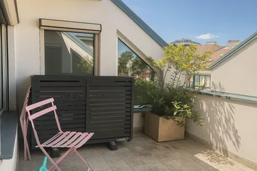 Edle Dachterrassenwohnung in Maisonetteform, unweit des Julius Tandlerplatzes-U4 einundert Meter entfernt und Blick auf den Kahlenberg 1090 Wien