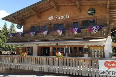Die Après-Ski-Bar im Bergdoktor-Dorf! Zum Kaufen!