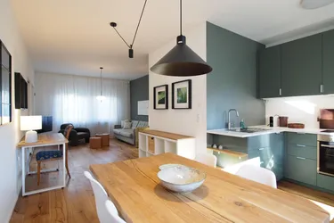 Moderne, voll möblierte 2 Zimmer Designerwohnung mit Parkplatz, Terrasse und kleinem Garten in Graz Jakomini- Wohnen auf Zeit, Kurzzeitmiete möglich, all inclusive Miete!