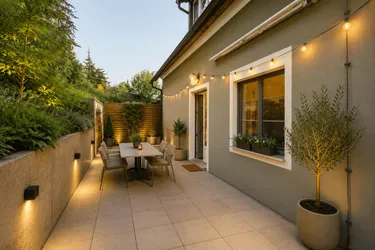 Zweifamilienhaus mit 7 Schlafzimmern, 5 Parkplätzen und großem Garten zu vermieten