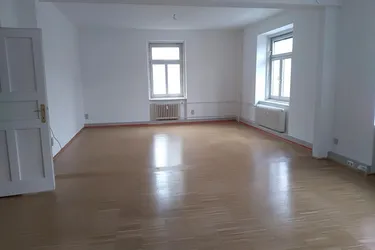 Wohnen in einer Altbauwohnung mitten in Salzburg
