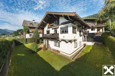 Einfamilienhaus in sonniger Lage und Bergblick