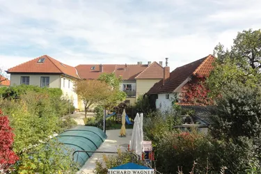 Großzügiger Familiensitz in Aussichtslage