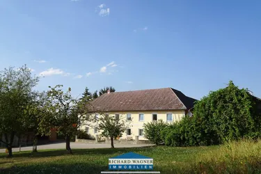 Bauernhof in Einzellage mit ca. 2,7 ha Grund