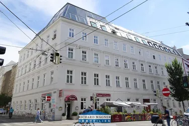 2 Eigentumswohnungen nebeneinander in 1070 Wien