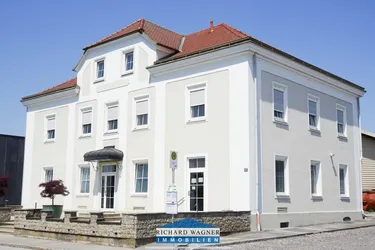 Wohn-, Büro- oder Zinshaus