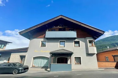 Einziehen &amp; Vermieten – Zwei Wohnungen mit Potenzial in Arzl