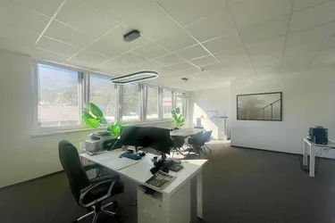 Moderne Bürofläche im Q24 Business Park – Ihr neuer Unternehmensstandort