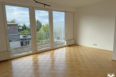 Perfekte Startwohnung im Dachgeschoss mit großer Terrasse