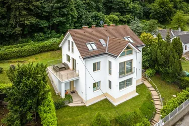 Expose Leben im Grünen - moderne Villa - ideal für Familien