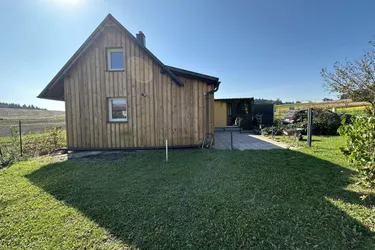 Bungalow mitten im Grünen und ruhiger Lage
