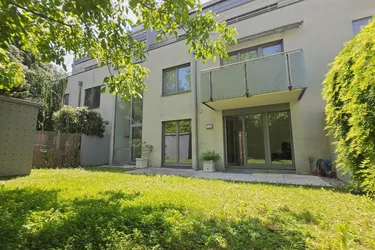 Zeit für Entspannung: Herrliche 3 Zimmer-Gartenwohnung mit traumhaften Terrassen
