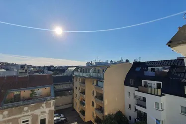 Sonnendurchflutete Neubauwohnung mit idealer Raumanordnung im 4. Liftstock mit schönem Ausblick