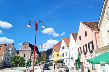 Frohnleiten Hauptplatz Cafe / Bäckerei / Gastronomie | Lebensmittel in Frohnleiten zu vermieten